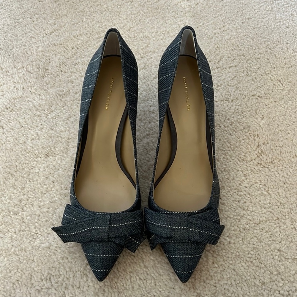 Ann Taylor size 7 heels